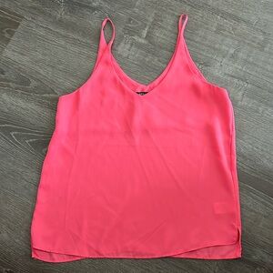 Pink tank top